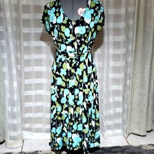 DRESS TORRID.          Flower print 👗 size 1X